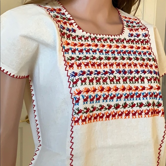 Tlacuate Huipil Hand Embroidery Mexican Blo… - Picture 4 of 7